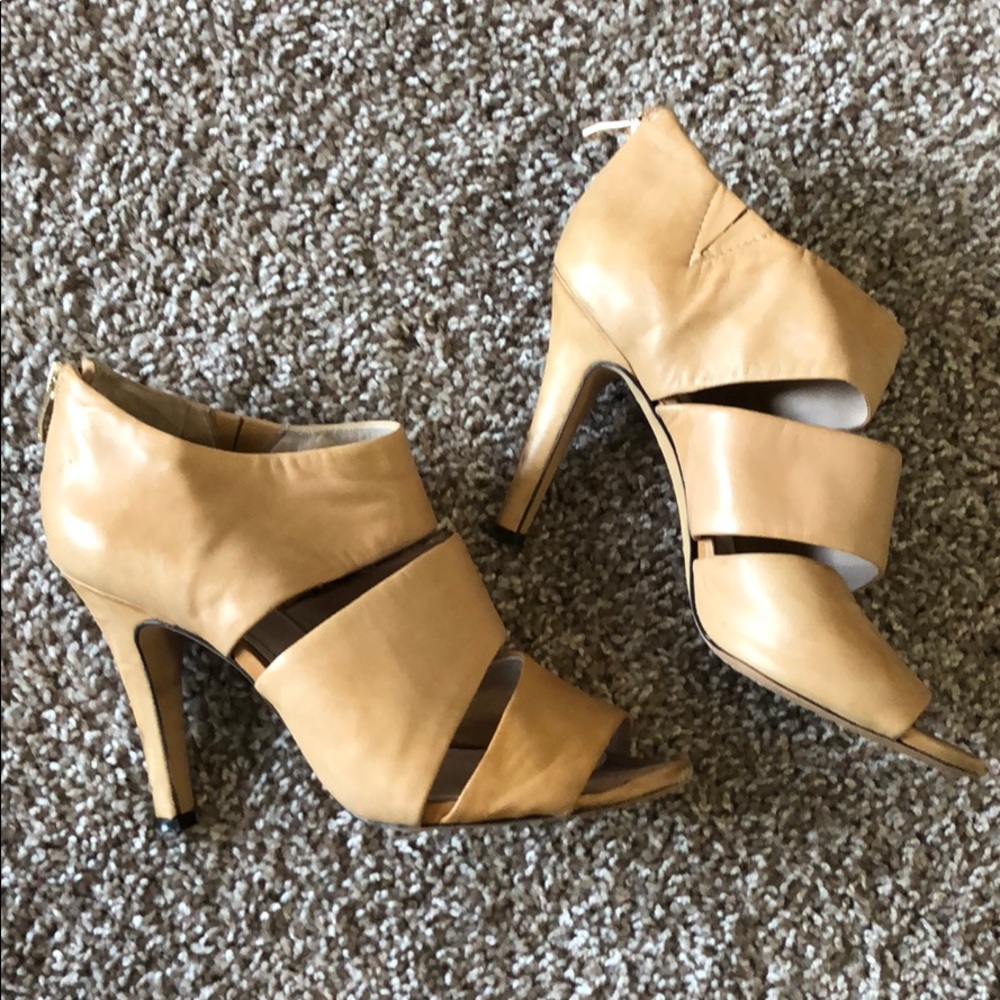 Vince Camino Nude Leather Cut Out Heels